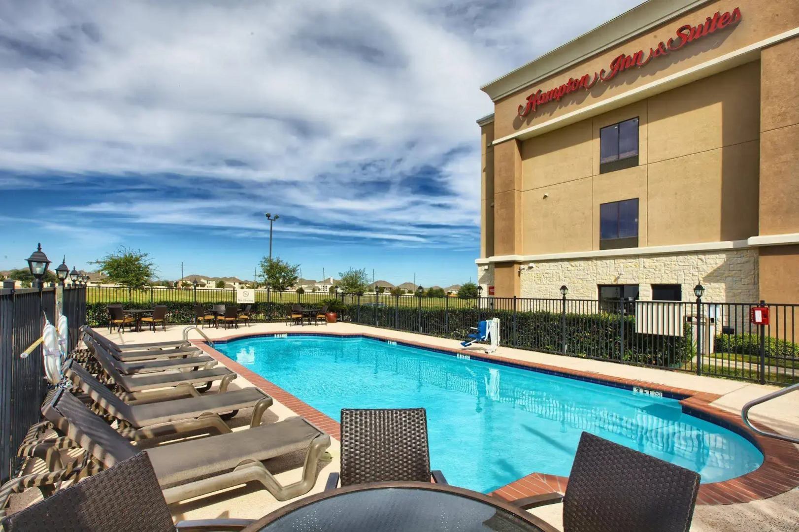 Hampton Inn & Suites Houston - Rosenberg