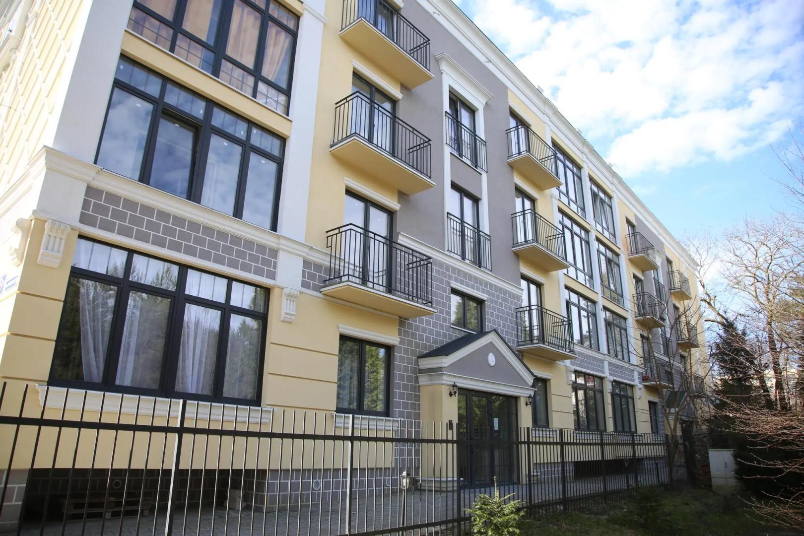 Апартаменты Ван Гог на улице Парковая