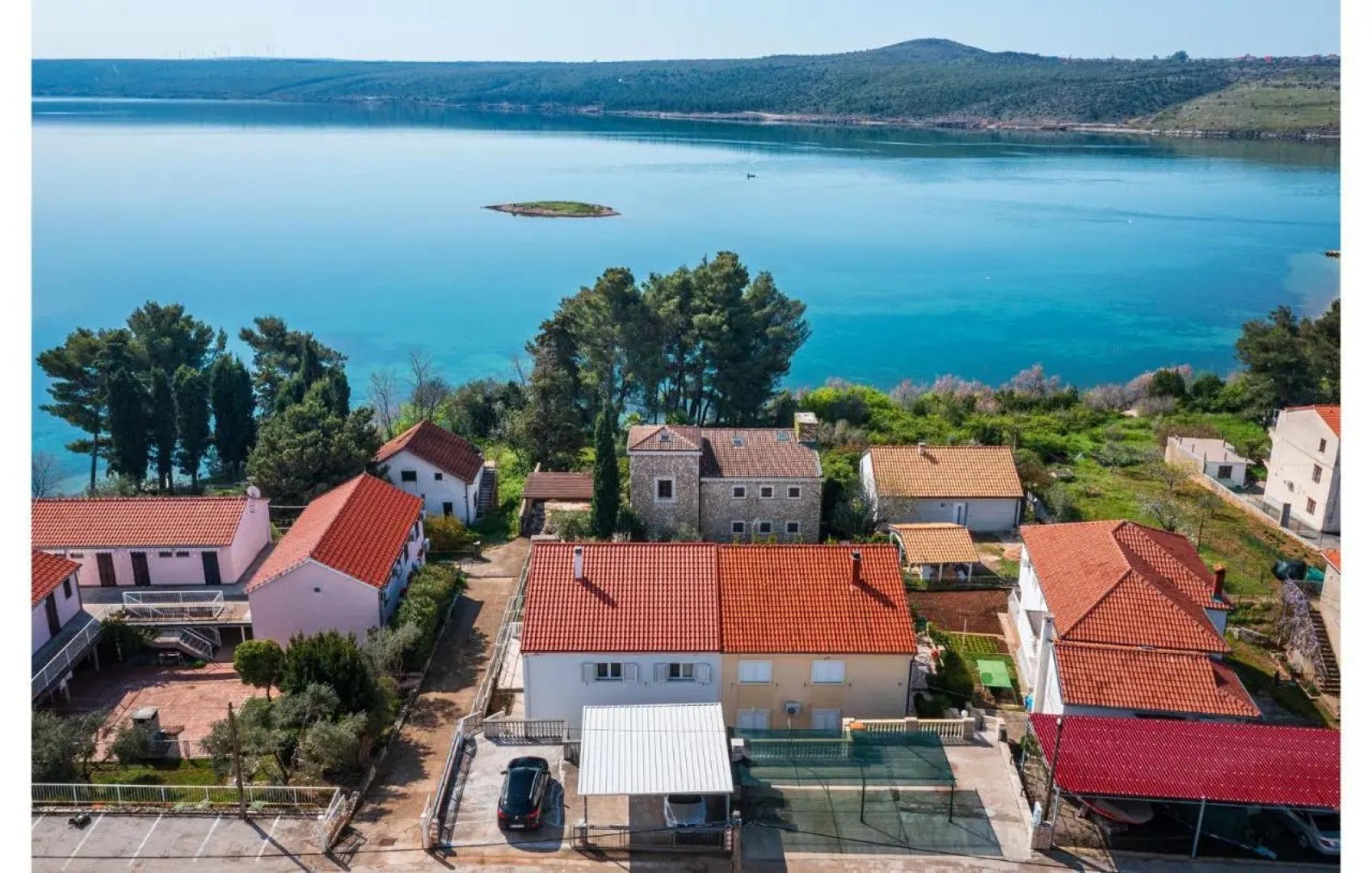 Apartment Nikice Gundica VI