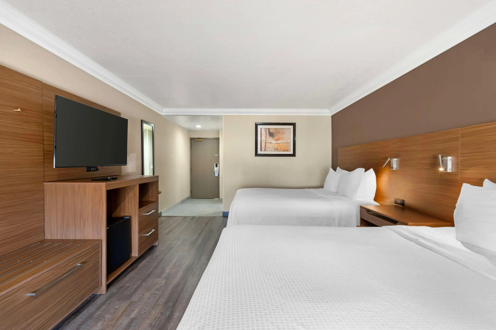 Best Western Plus Newport Mesa Inn