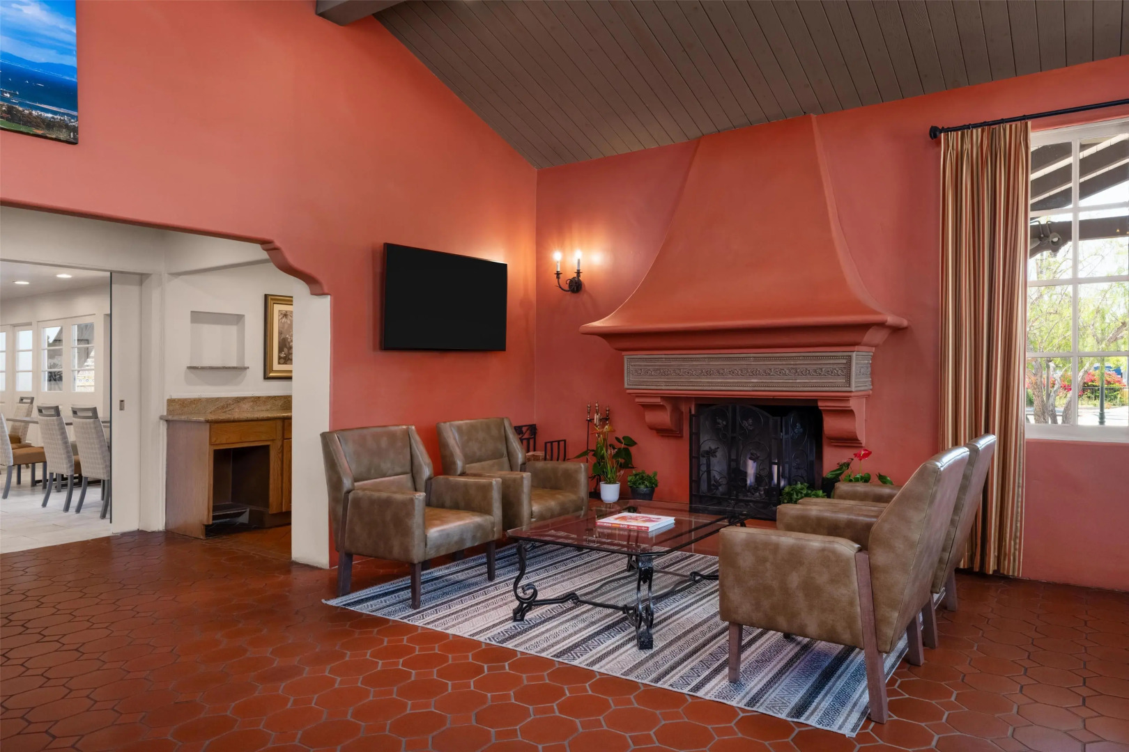 Best Western Plus Pepper Tree Inn