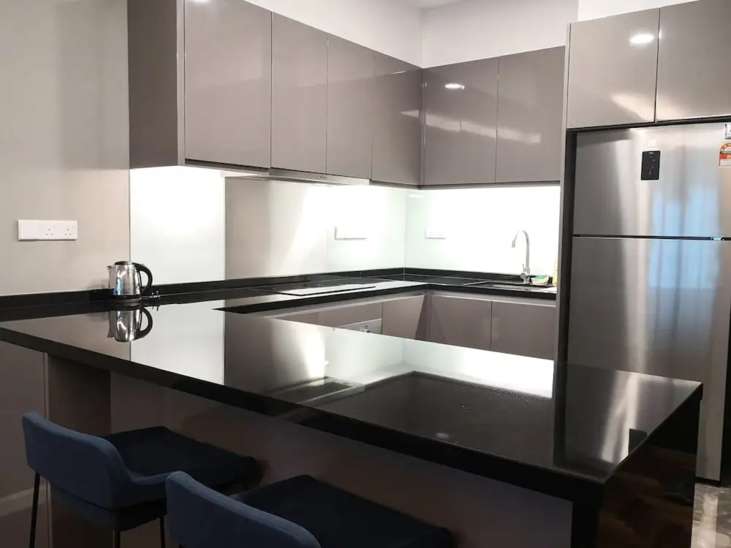 MU Vista – 360 Skypool Superior Suite