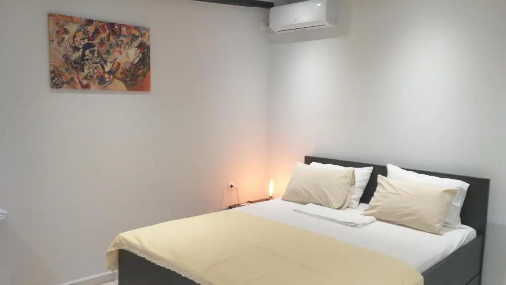 Vicky's place,near Athens airport