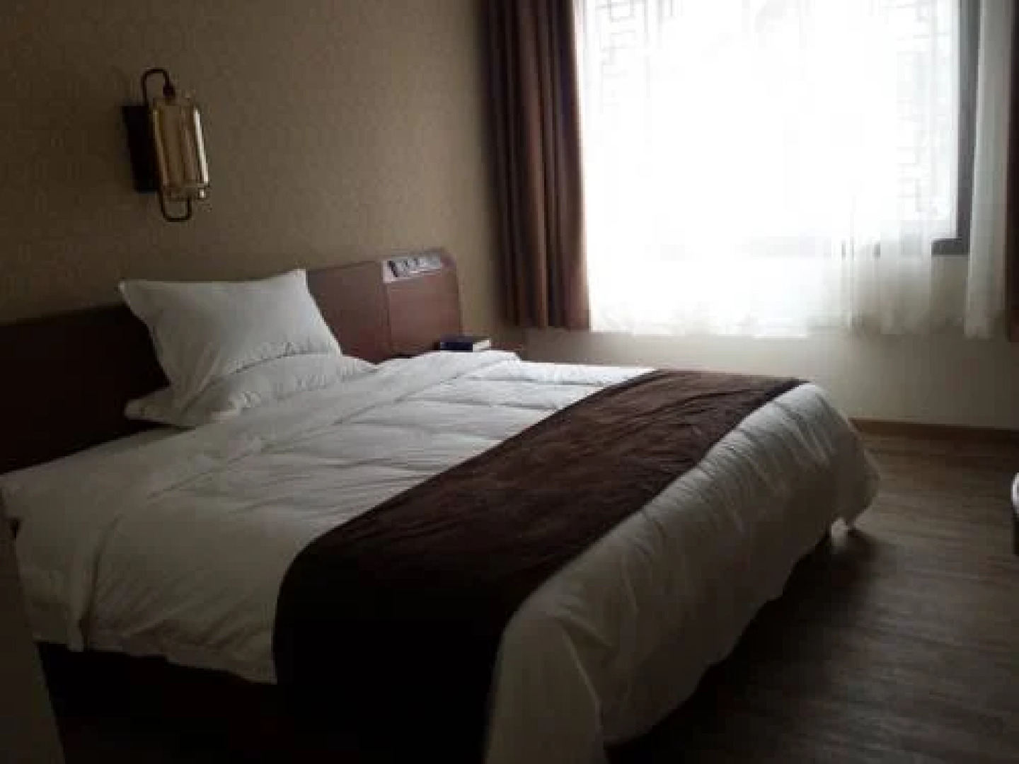 Yangshuo Big Banyan Tree James Joyce Coffetel