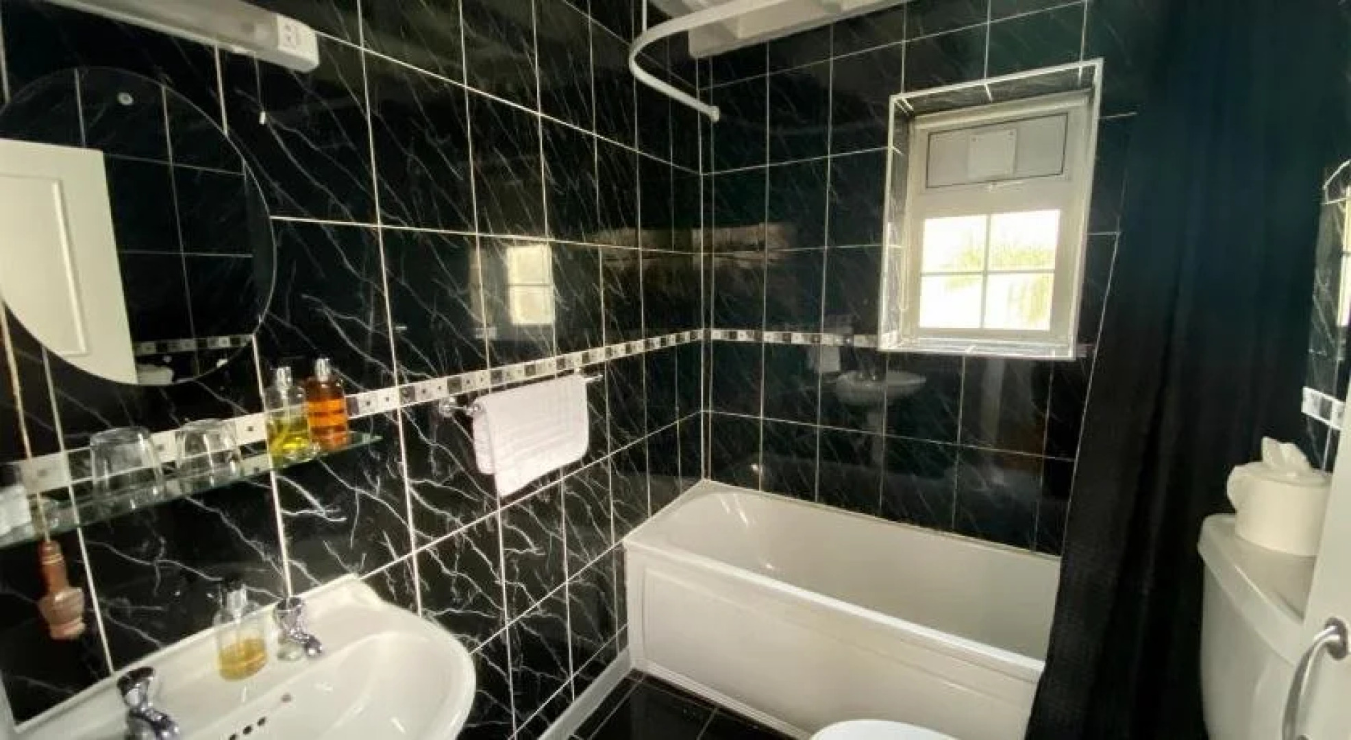 Home Farm Hotel and Restaurant