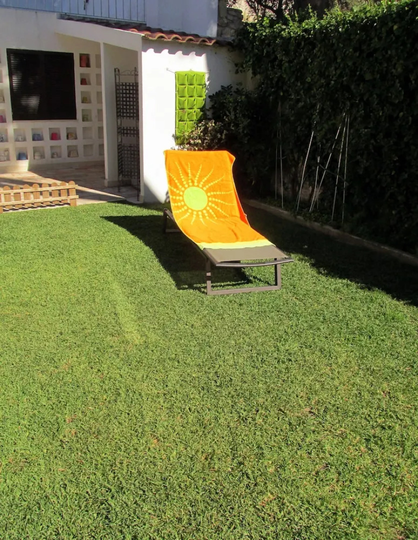 Stunning Studio in Parede, Cascais - up to 4 pax