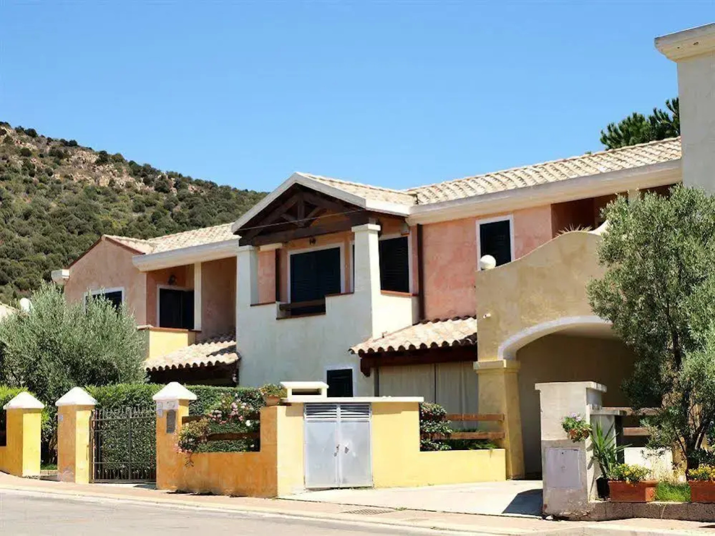 Case Sul Mare Residenze Di Bes