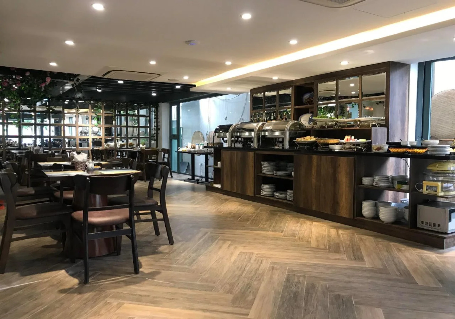 The Herriott Hotel & Suite Danang