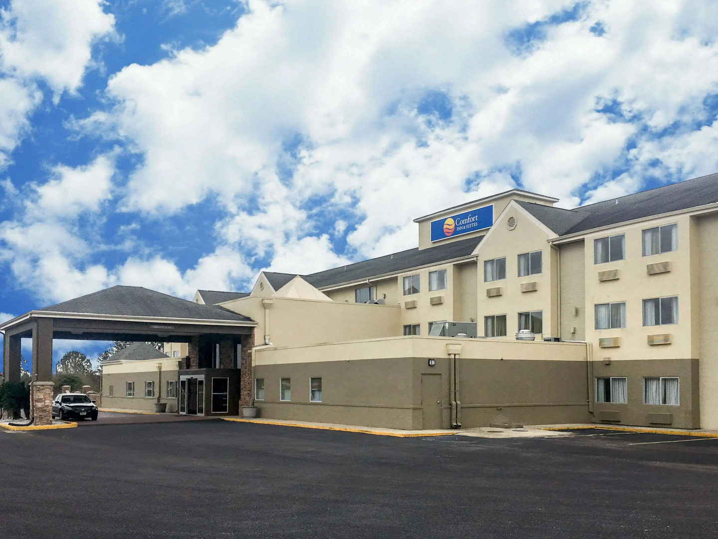 Comfort Inn & Suites Crystal Inn Sportsplex