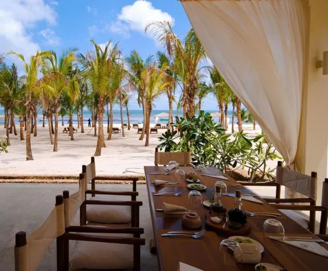 Billionaire Beachfront Apartments