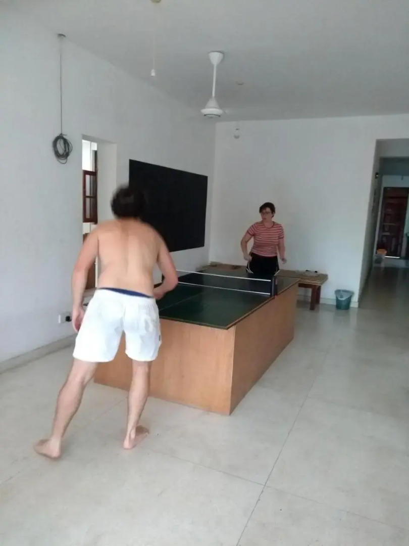 Hitchhike Backpackers