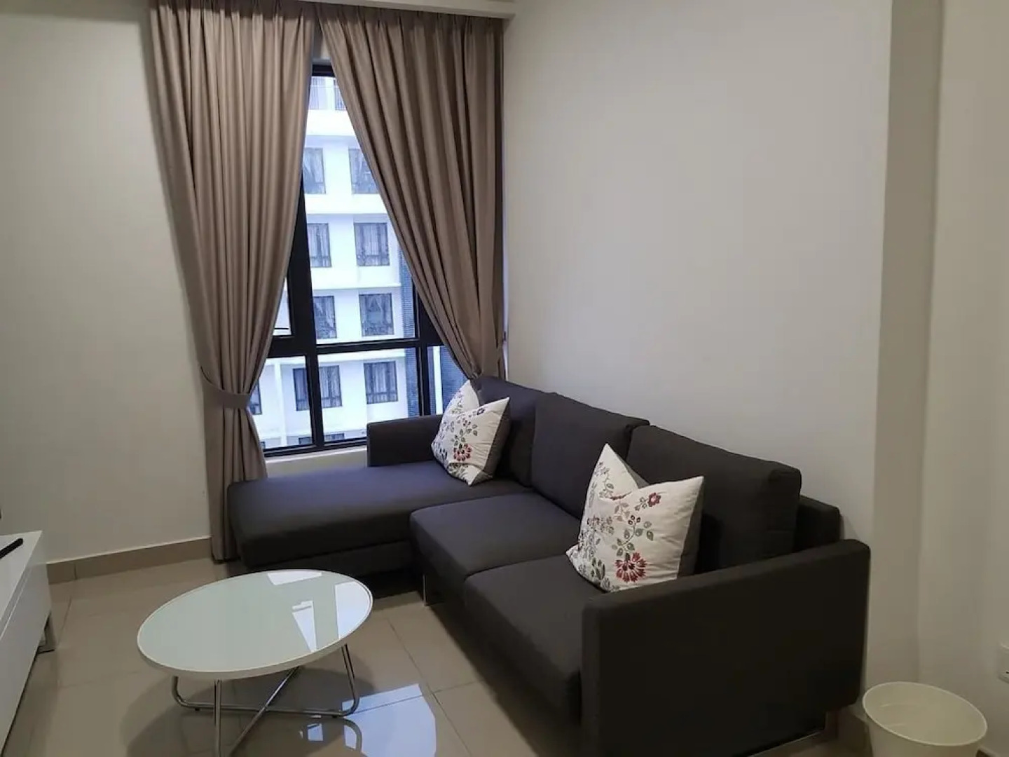 Relaxing Studio@Cyber