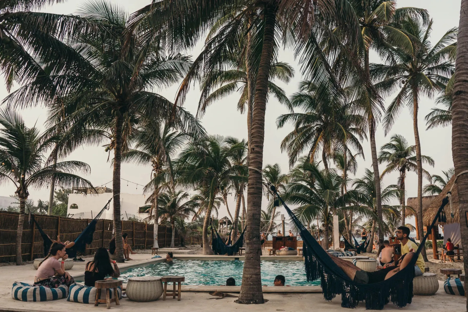 Nílu Isla Mujeres by Selina