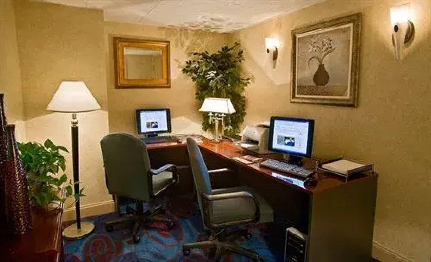 Dayton Grand Hotel-Downtown