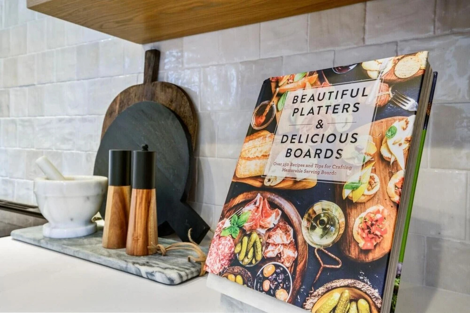 Apollo House - Amazing Location in Rogers, AR - Sleeps 11!