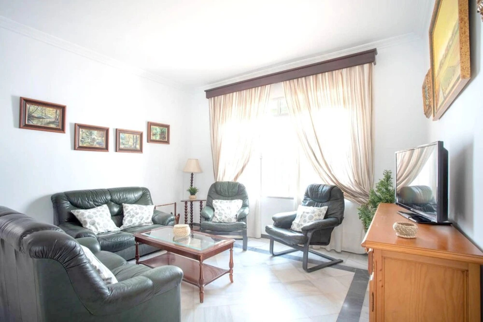 House With 6 Bedrooms in Villamanrique de la Condesa, With Private Pool and Enclosed Garden Near the Beach