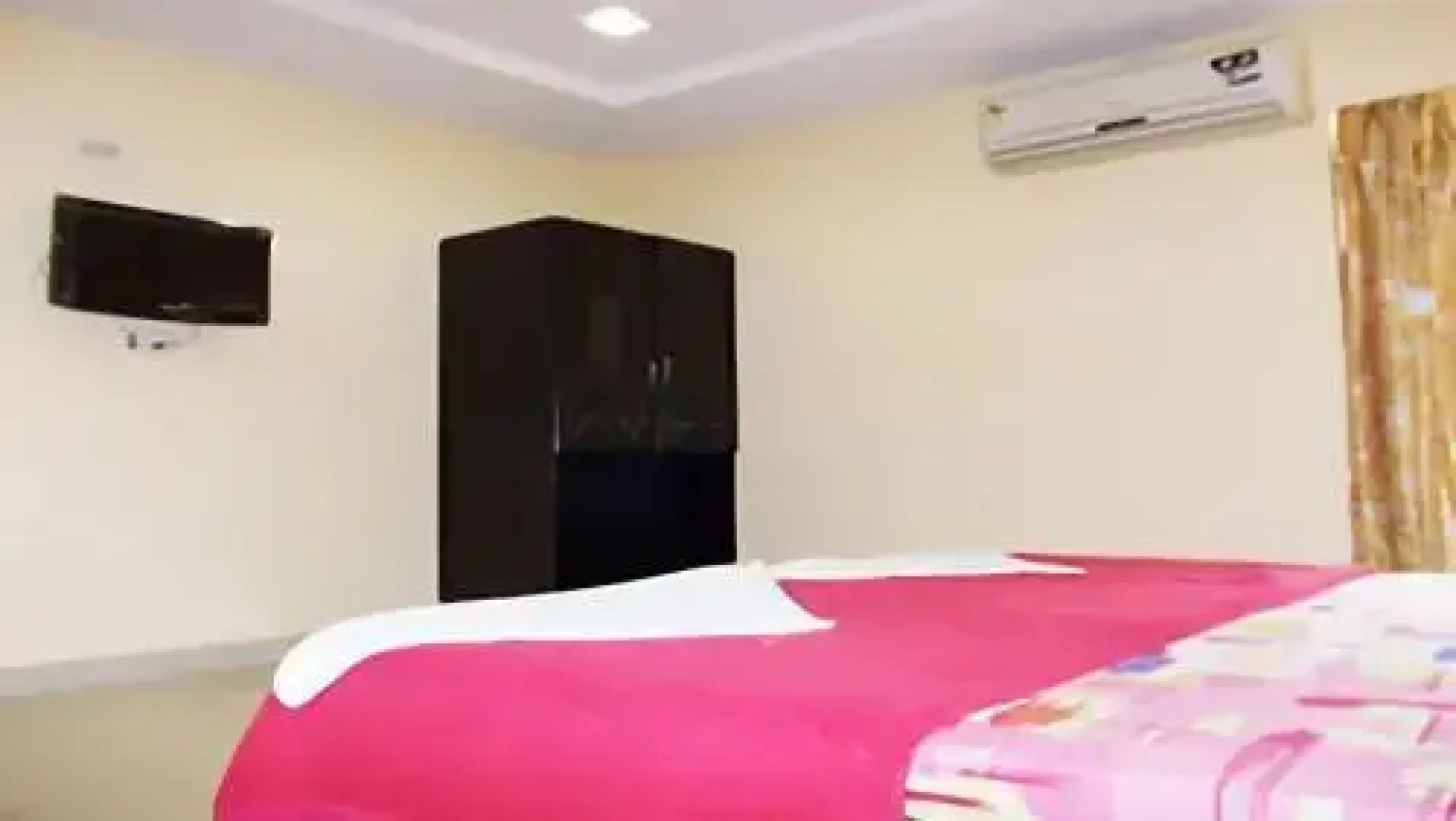 OYO 66120 Sai Priyanka Comfort Inn