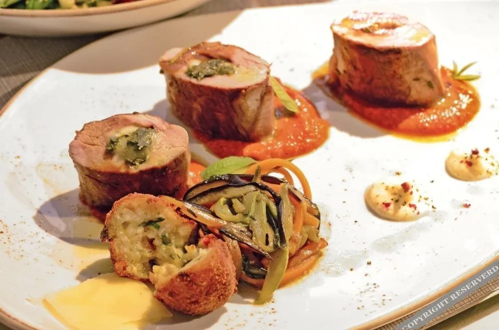 Prima Vista Beachfront Boutique Hotel