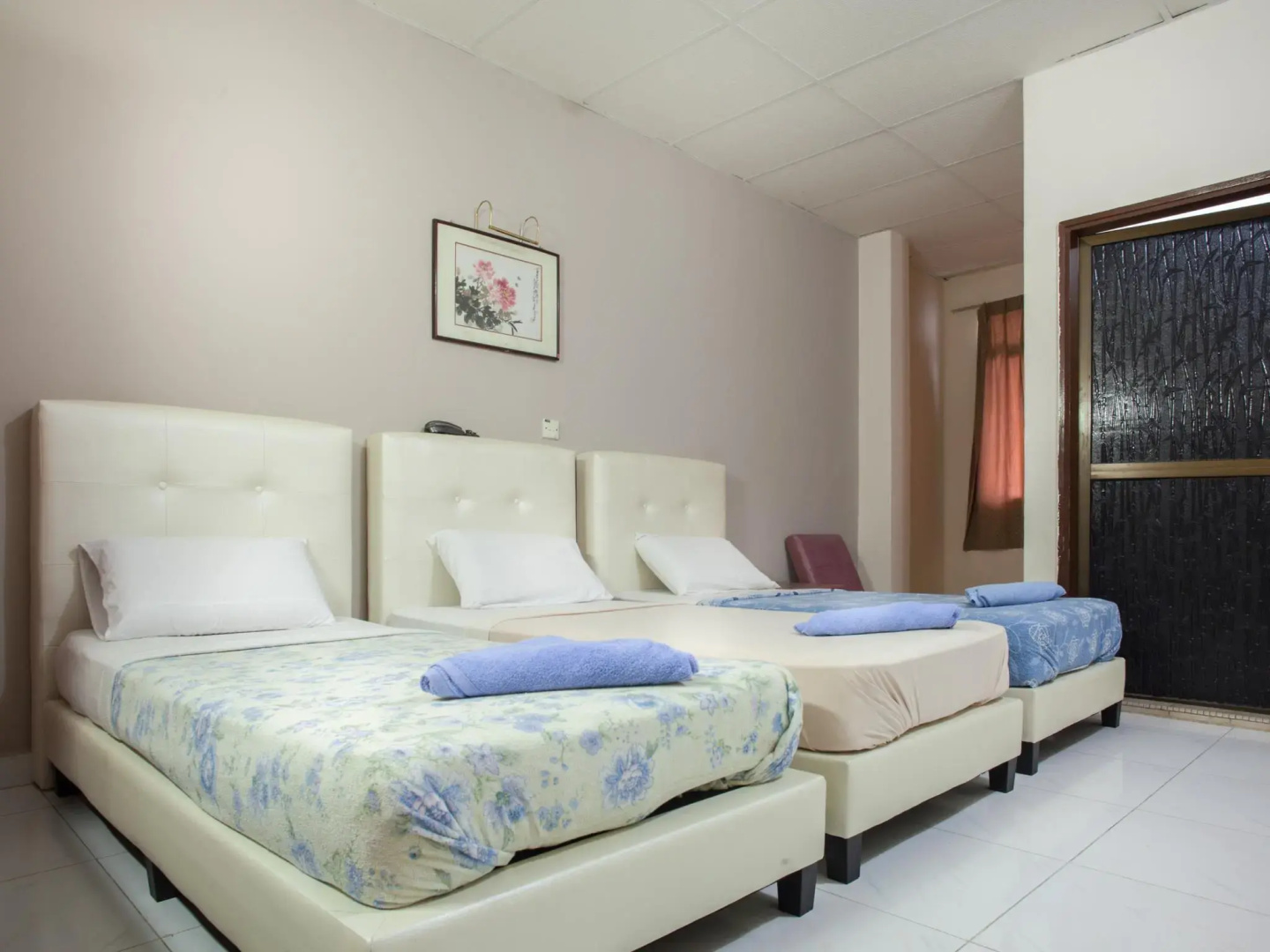 Lai Ming Hotel Cosmoland (SG Clean Certified)