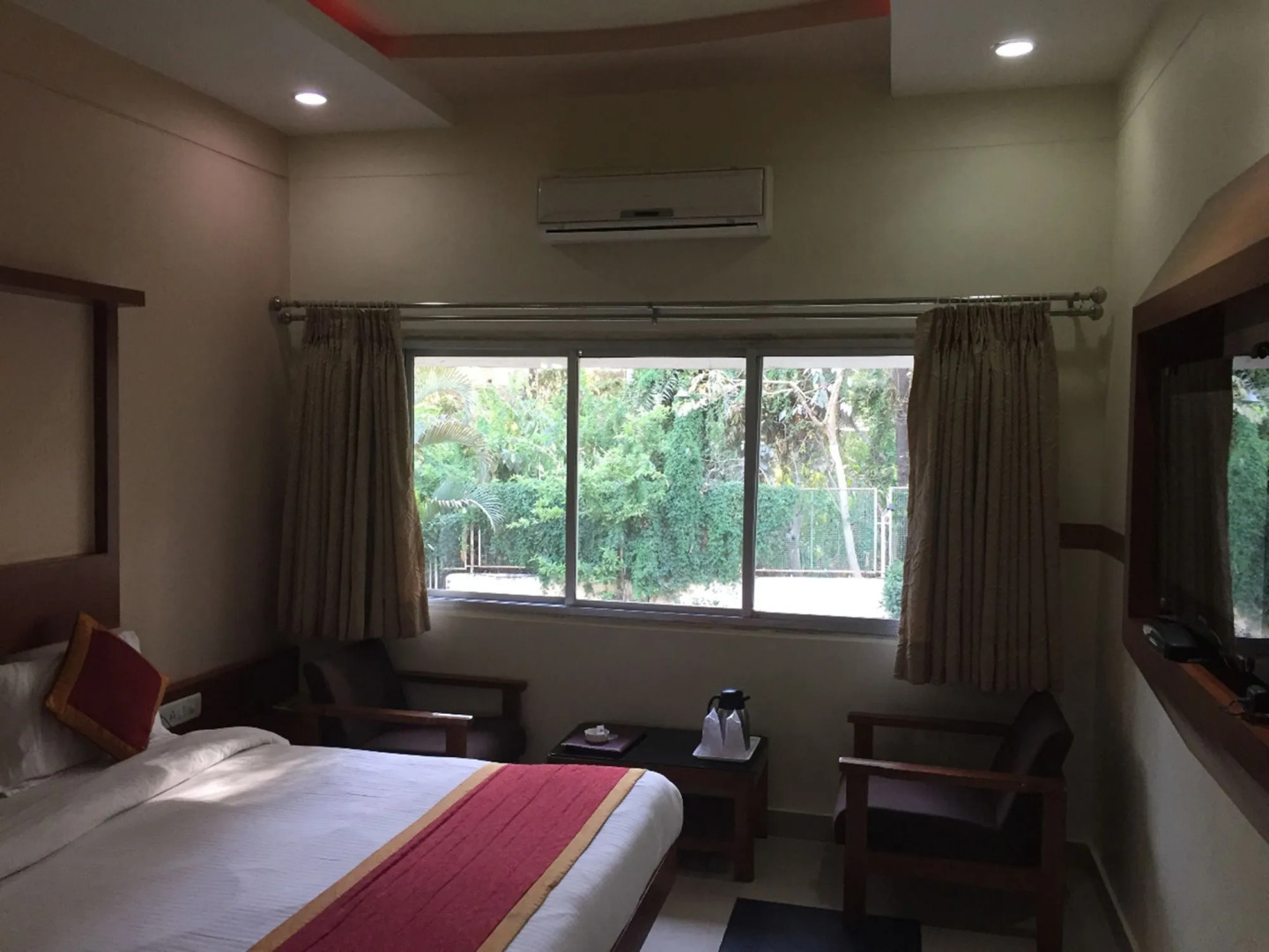 Hotel Sunset Inn Mount Abu with Swimming Pool