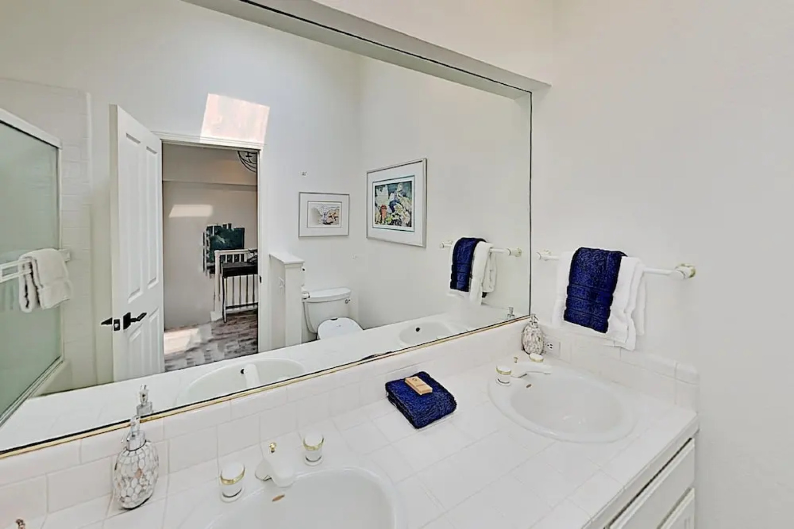 Mer De Calladonn - Ocean-View Oasis w/ Balcony townhouse