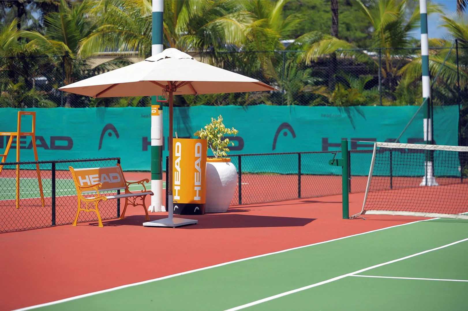 Mauricia Beachcomber Resort & Spa