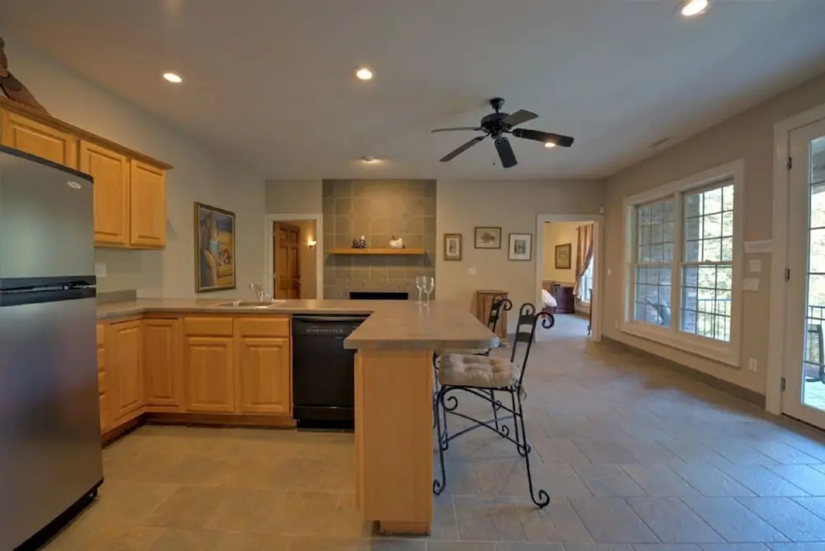 Lake Serenity - 6 Br Home