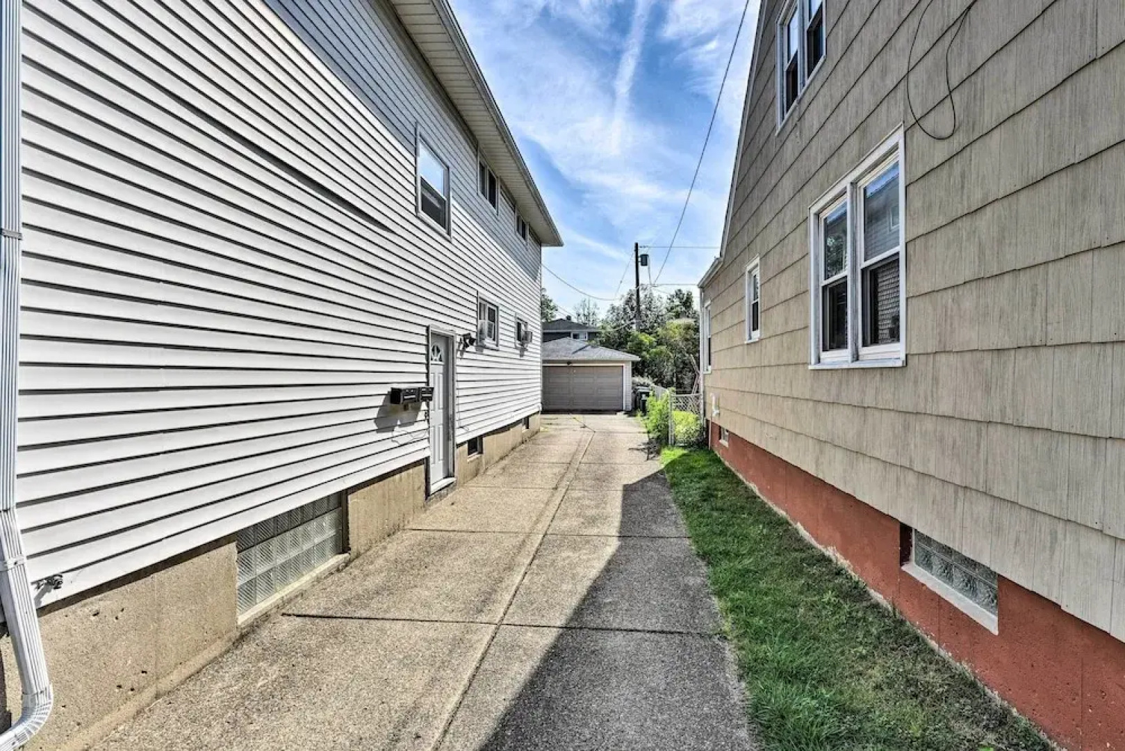 Charming Buffalo Apt: 18 Mi to Niagara Falls!