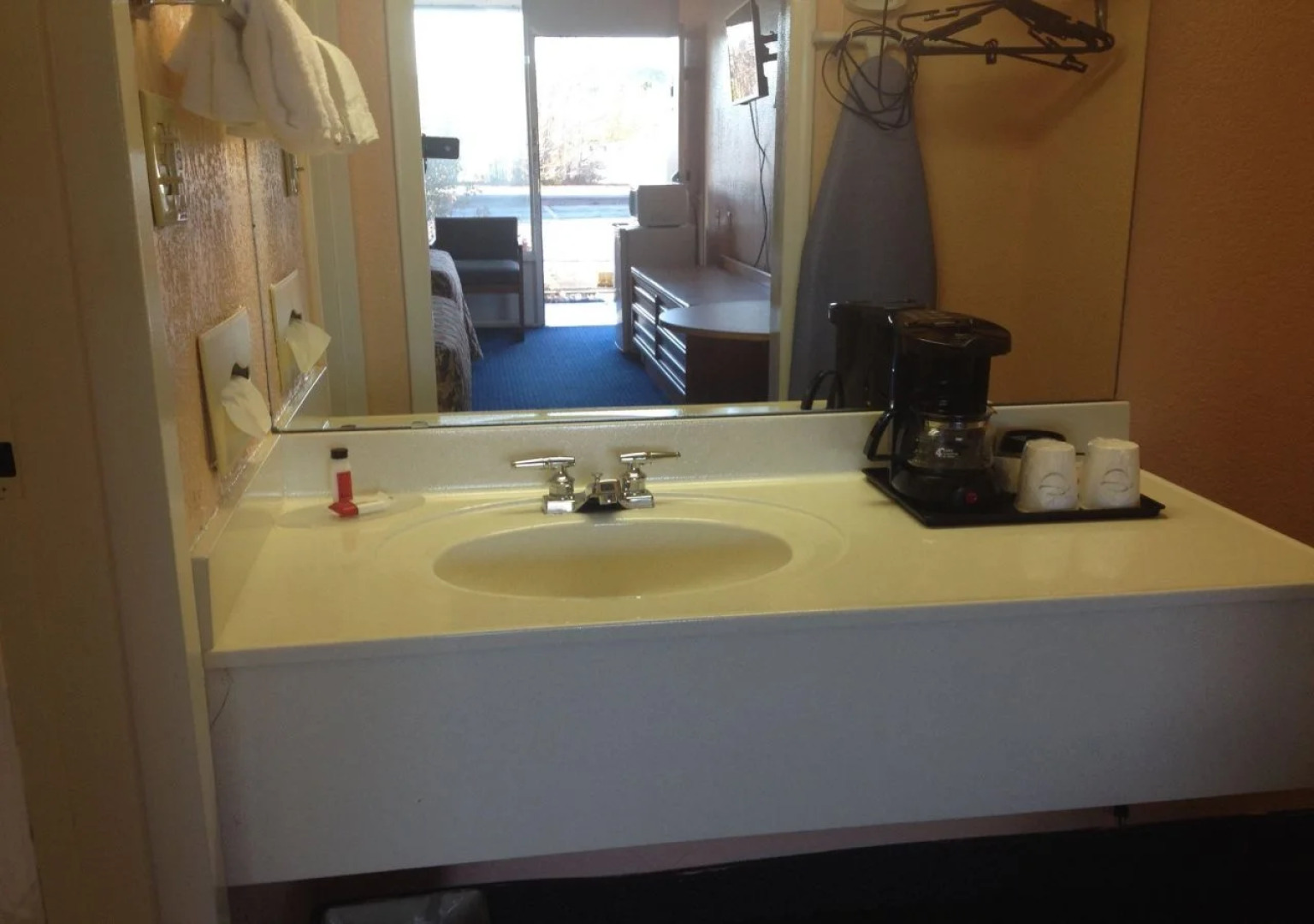 Budget Inn Express Bristol VA