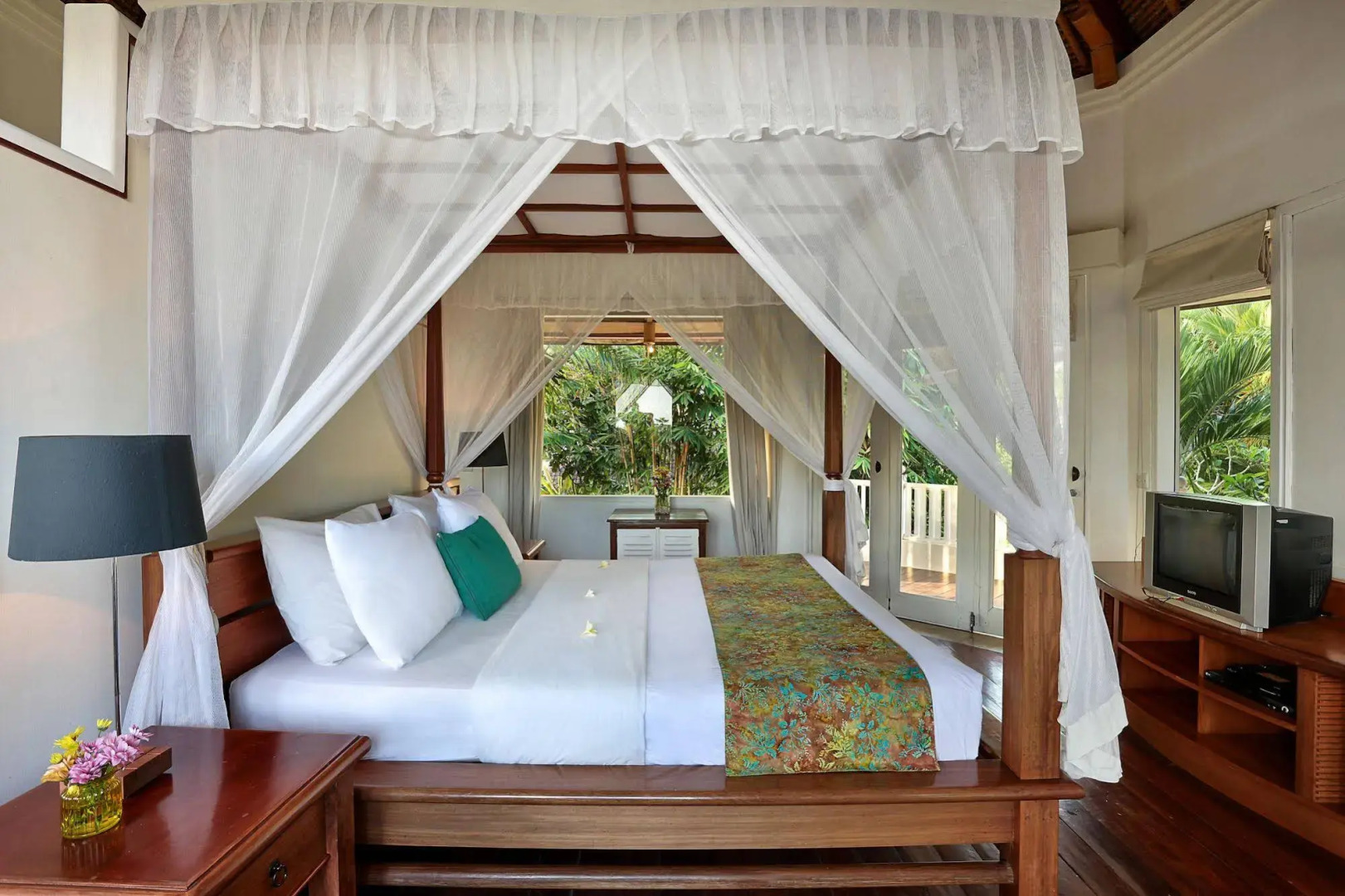 Gajah Biru Bungalows Hotel