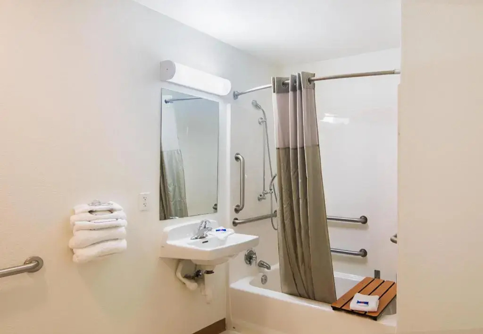 Motel 6 Groton, CT—Casinos Nearby