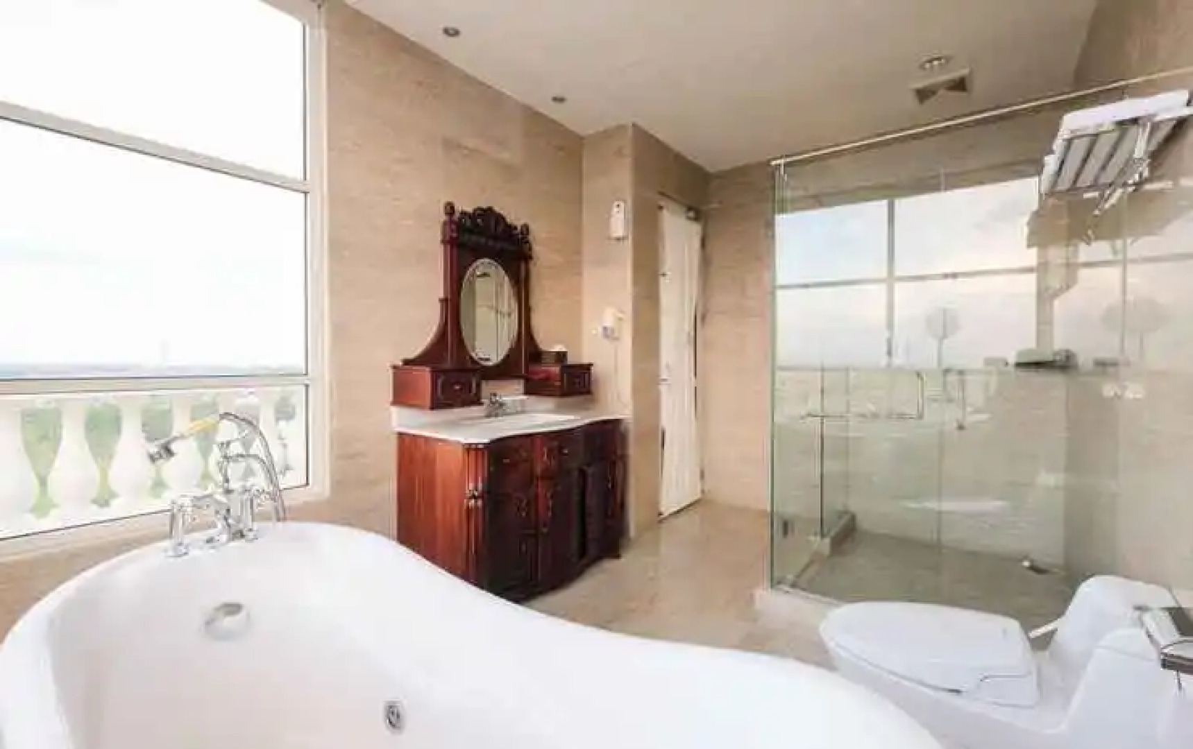 Colonial Hotel Makassar