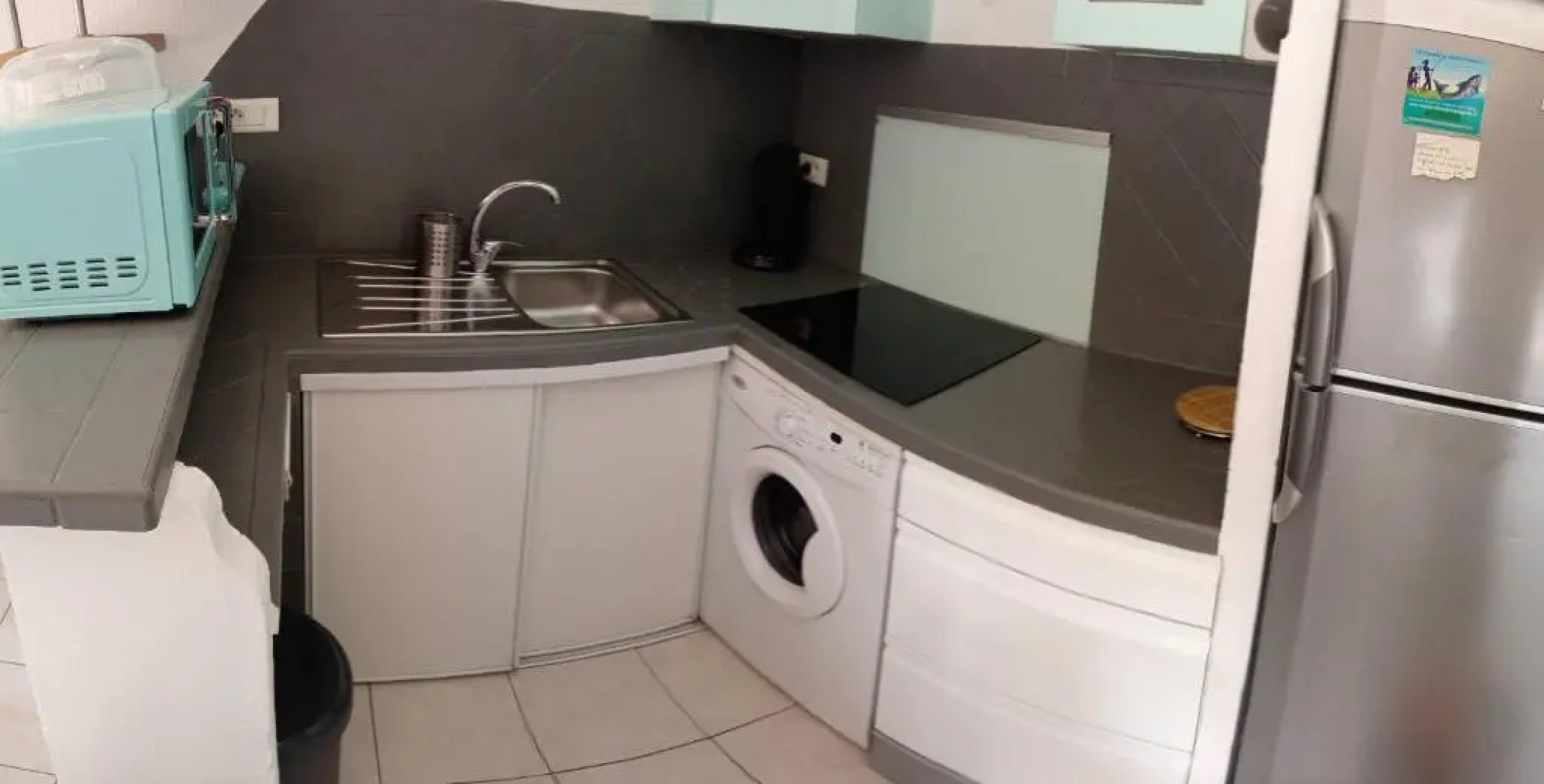 Aigues-Mortes - Agreable T.2 - (+ de 40m² )