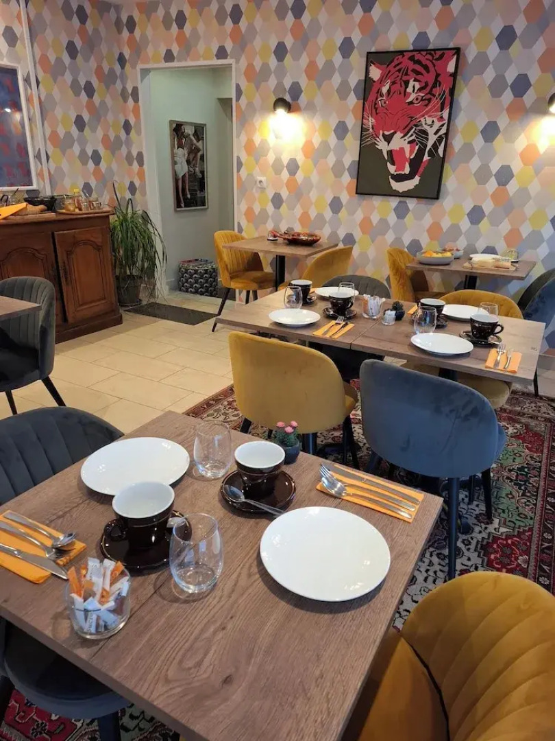 Logis Hôtel Maison Voltaire