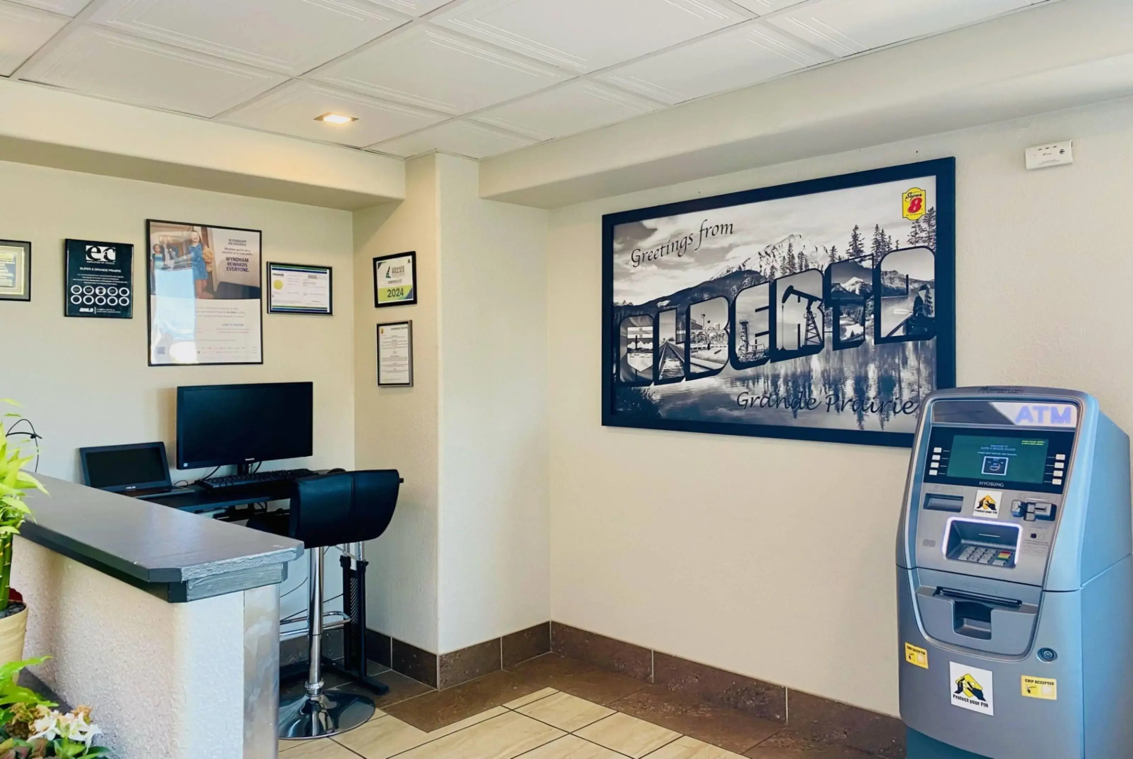 Super 8 by Wyndham Grande Prairie