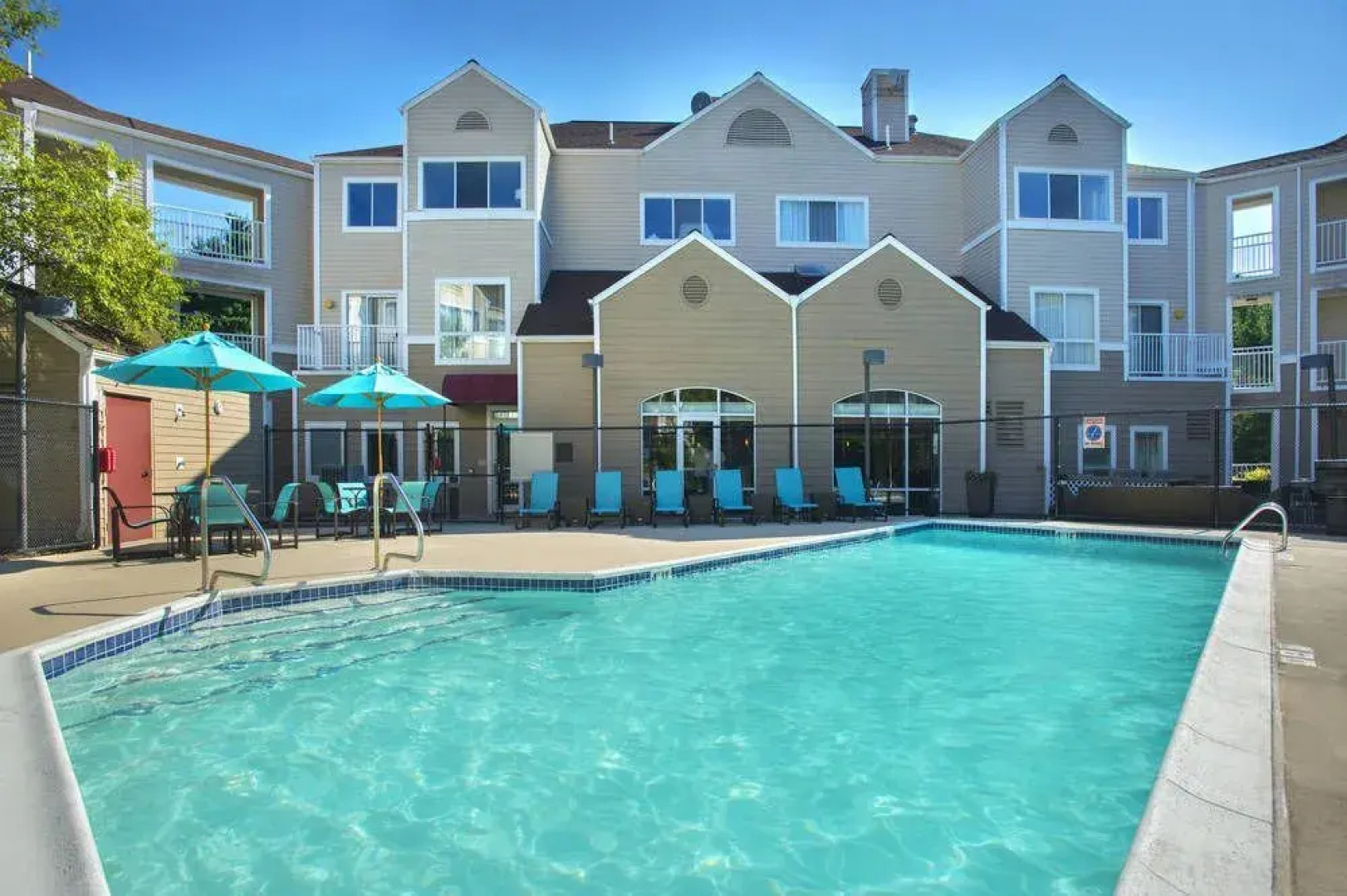 Avia Residences On Research - Extended Stay