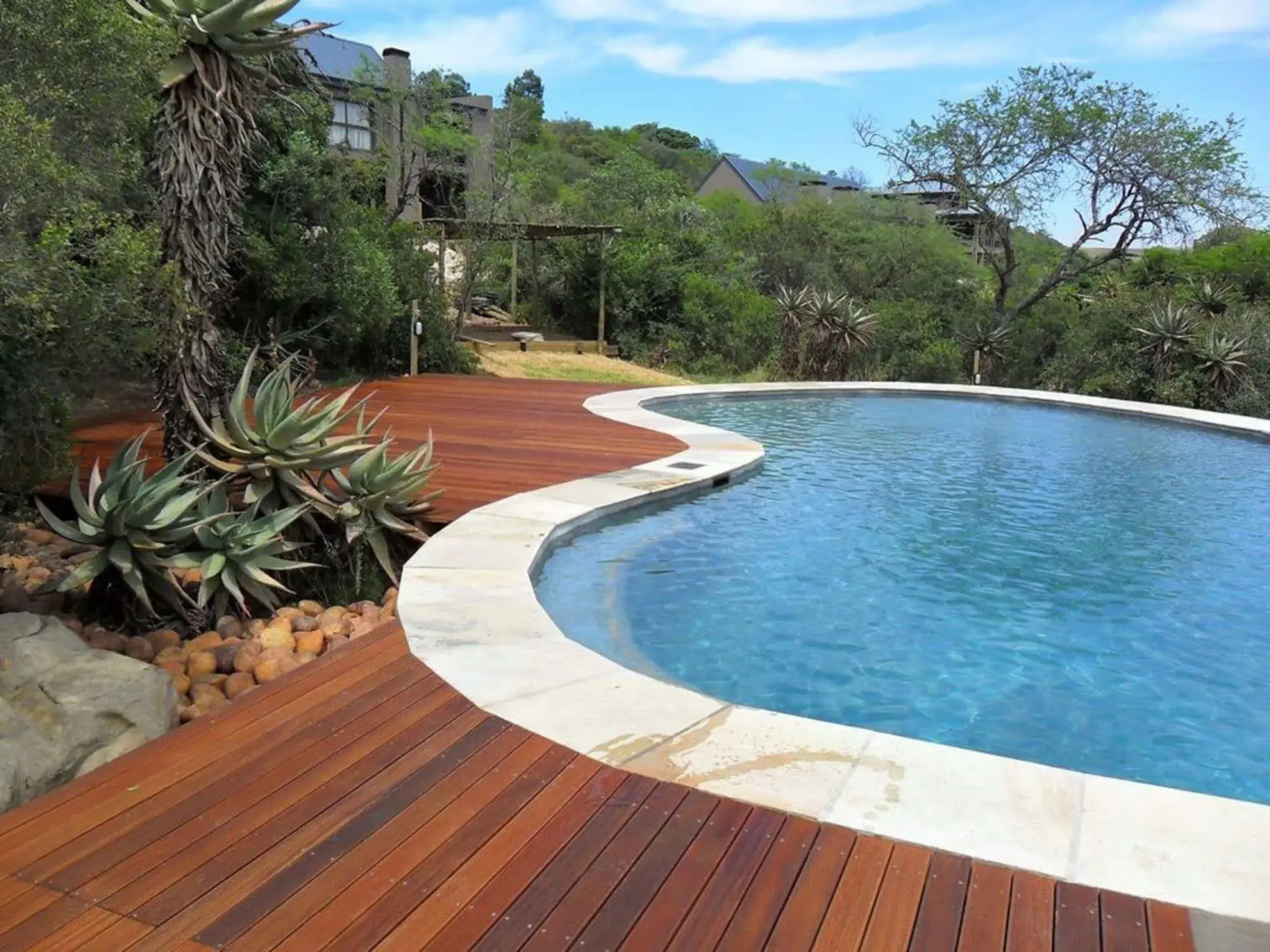 Stonehill River Lodge