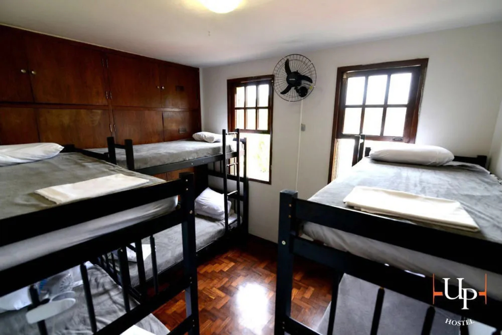 Universidade Pampulha Hostel - H2UP
