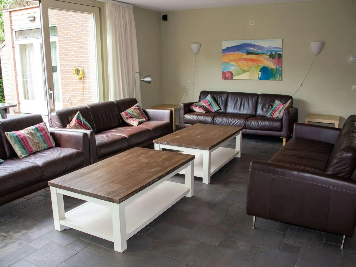 Spacious villa with sauna and hot tub, in a holiday park near a National Park