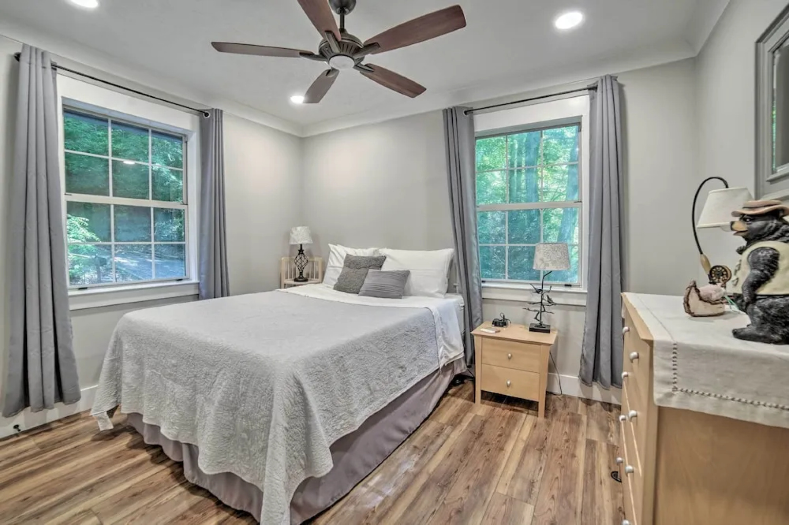 Crystal River Cabin w/ Scenic View & Fire Pit