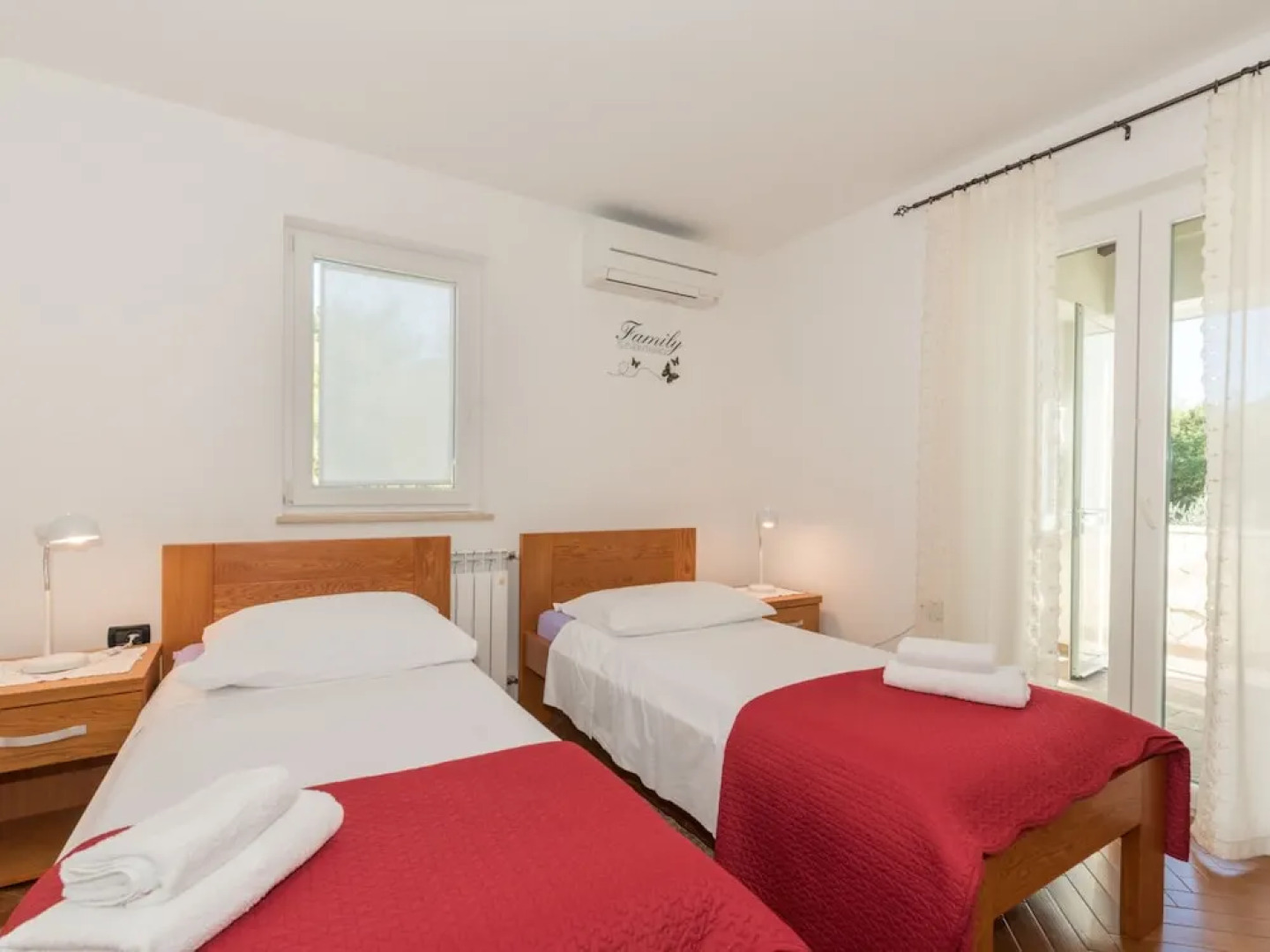 Spacious Holiday Home with Beautiful Sea View From All Parts of the House