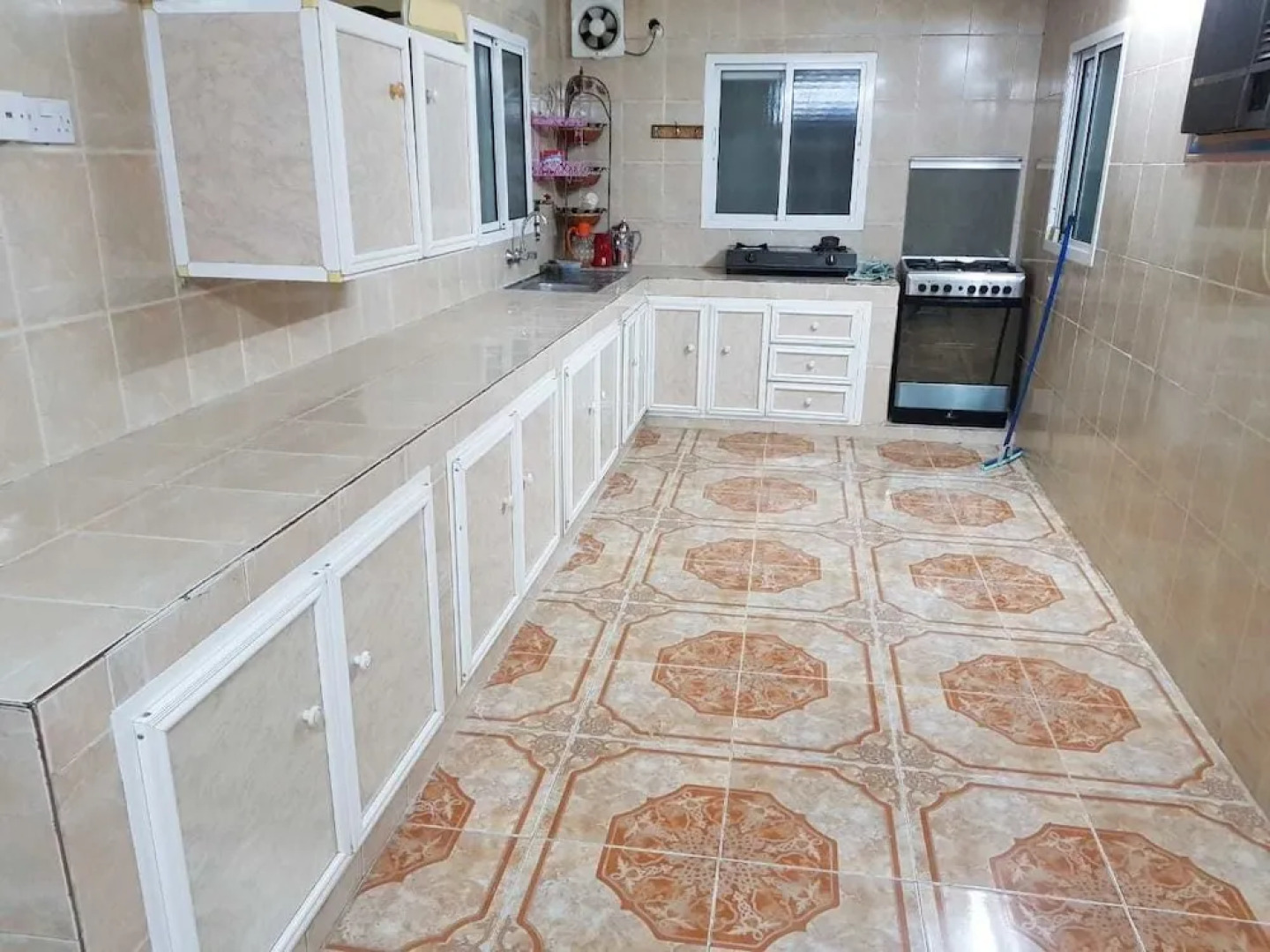 Bait AL Namani bin AL Munther