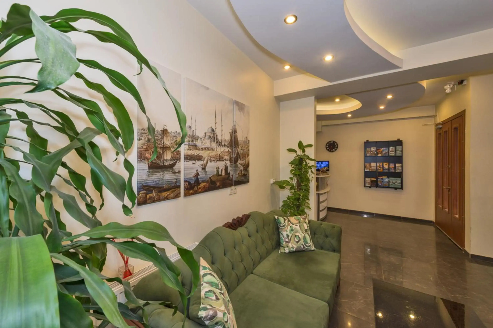 Апарт-отель Invictum Residence