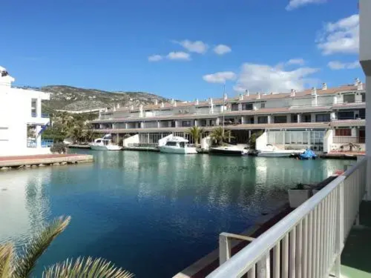 Poblado Marinero by Casa Azahar