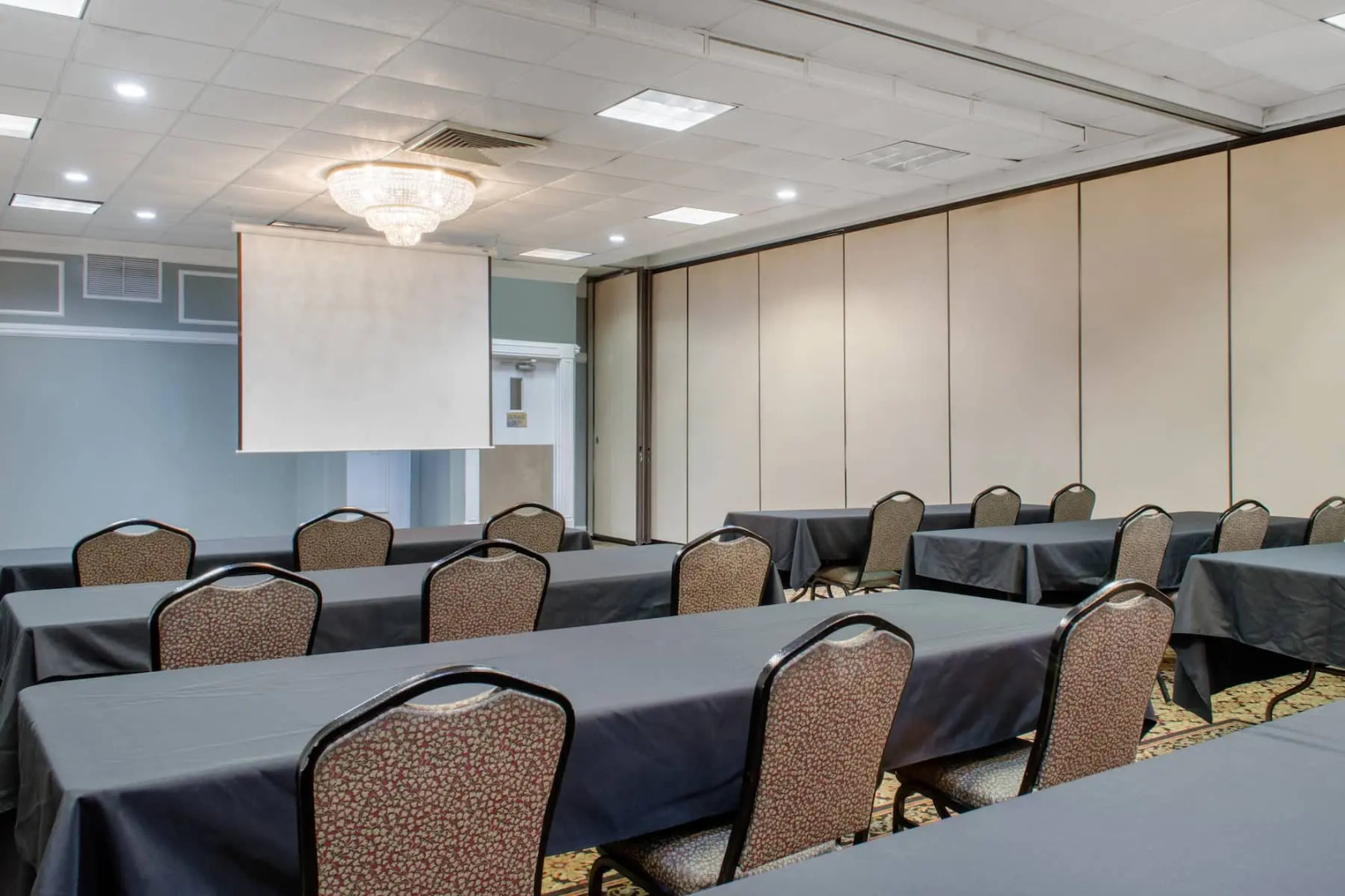 Ramada by Wyndham Shreveport Airport