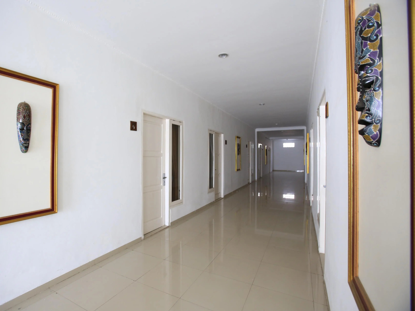 RedDoorz @ Jatiwaringin