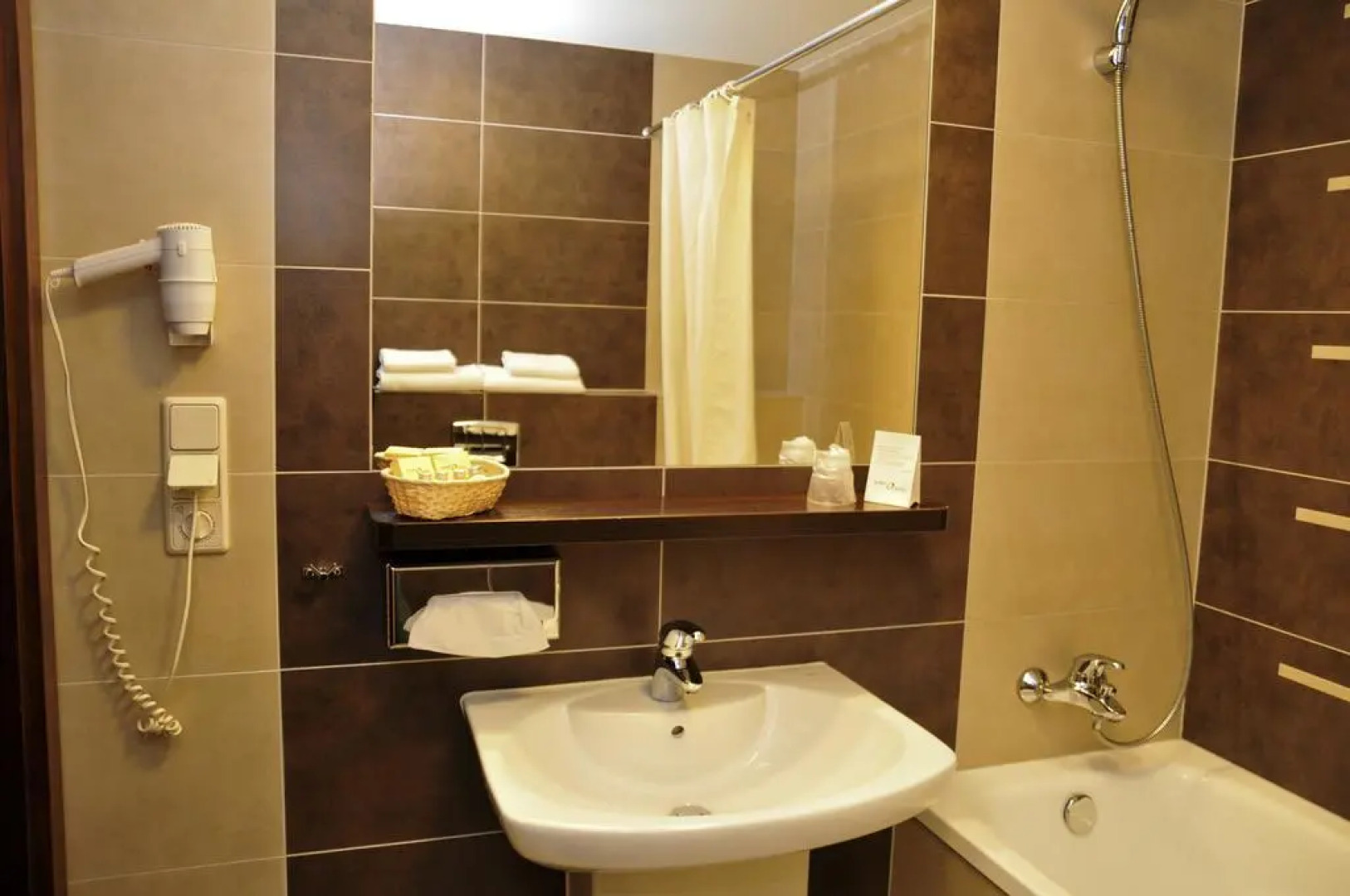 Отель Ruben Hotel