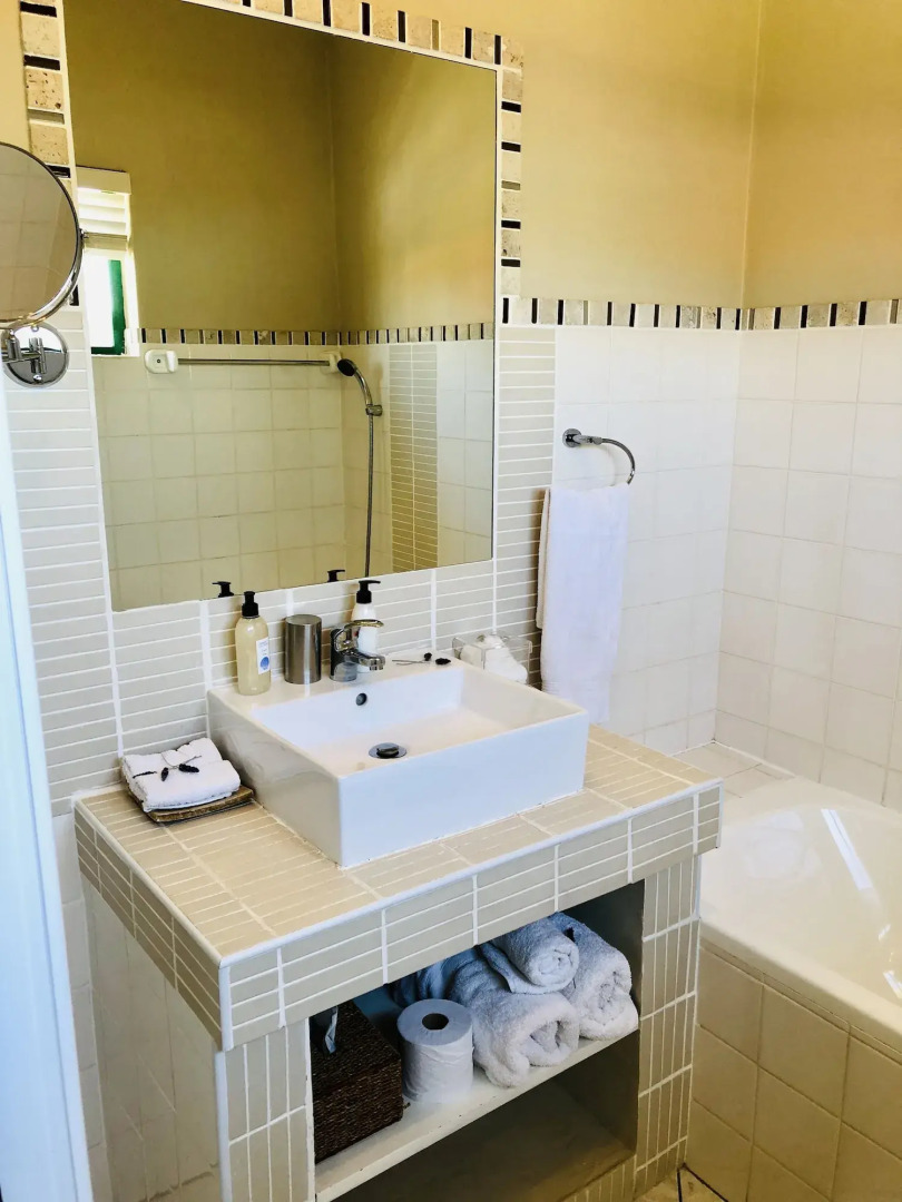 Sandra's Guest House