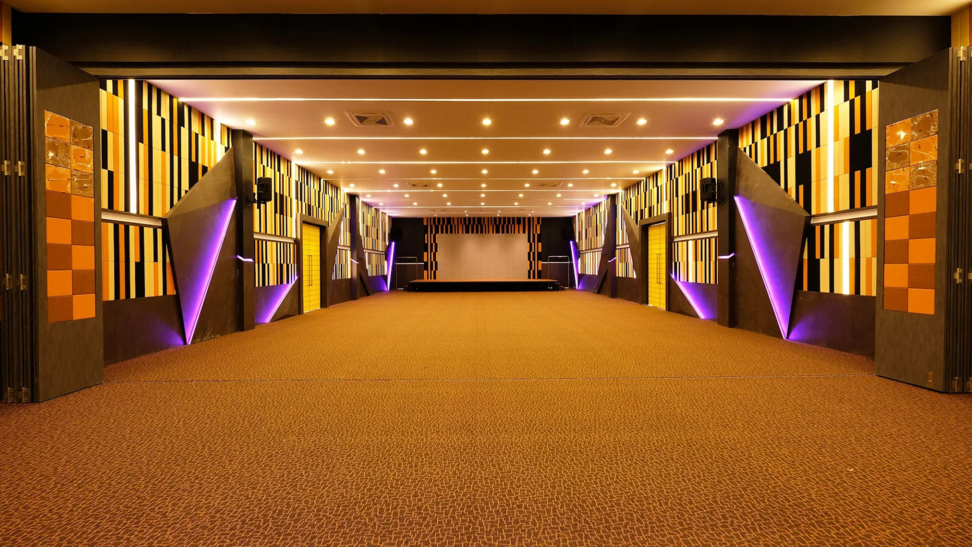 Play Phala Beach Rayong