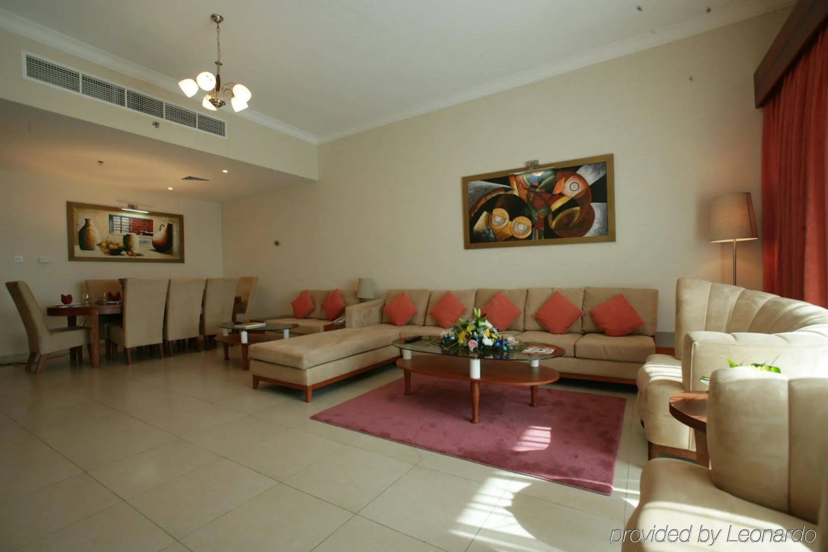 Отель Wescott Plaza Hotel Apartment